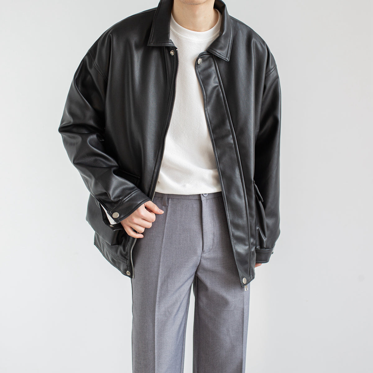 Men's Chic Leather Trendy Jacket frontside