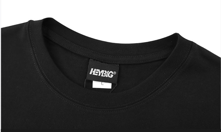 Men's Hip Hop Retro Dark Oversized T-Shirt collar